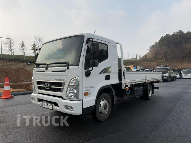 현대 올뉴마이티 3.5톤 카고 슈퍼캡 1