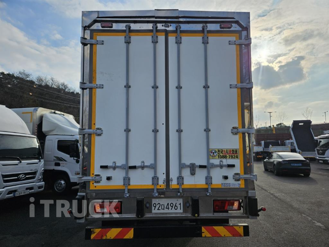 타타대우 맥쎈 320 후축 냉장윙 8.5톤 오토 4