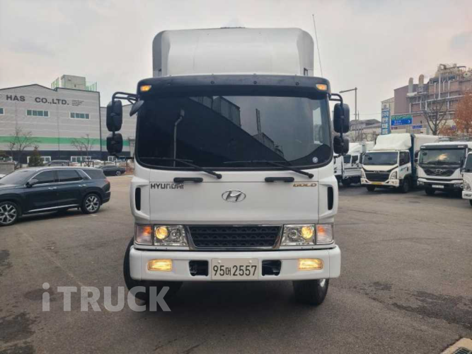 현대 메가트럭 280 후축 윙바디 4.5톤 수동 1