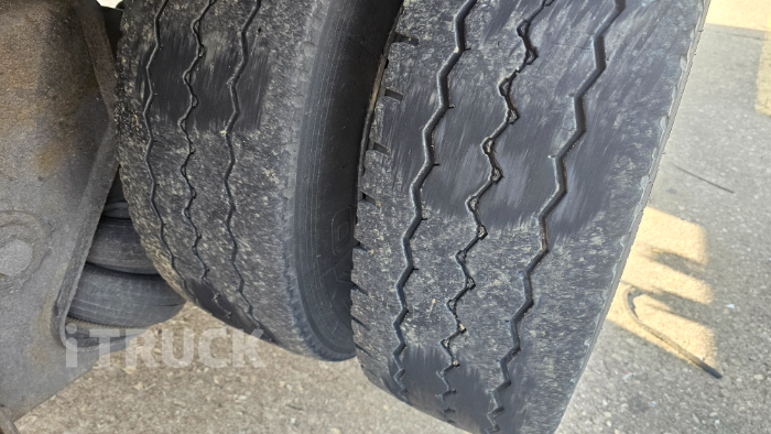 현대 파비스 325 후축 상승윙바디 8.5톤 오토 8