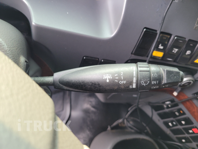 현대 트라고 520 앞축 카고 25톤 오토 15