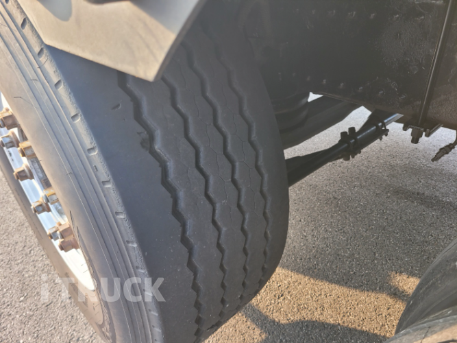 현대 트라고 520 앞축 카고 25톤 오토 10