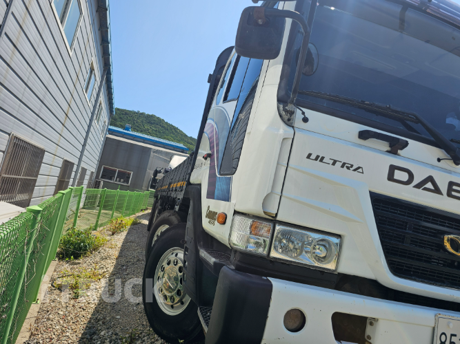 타타대우 노부스 415 앞축 카고 25톤 오토 1