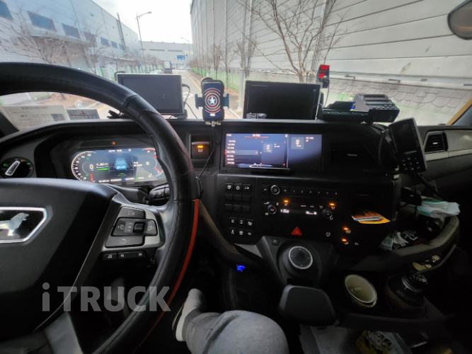 만 TGX 510 후축 상승윙바디 23.5톤 오토 7