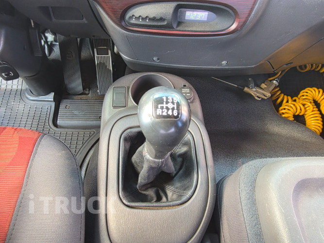 현대 메가트럭 250 단바리 카고 5톤 수동 14