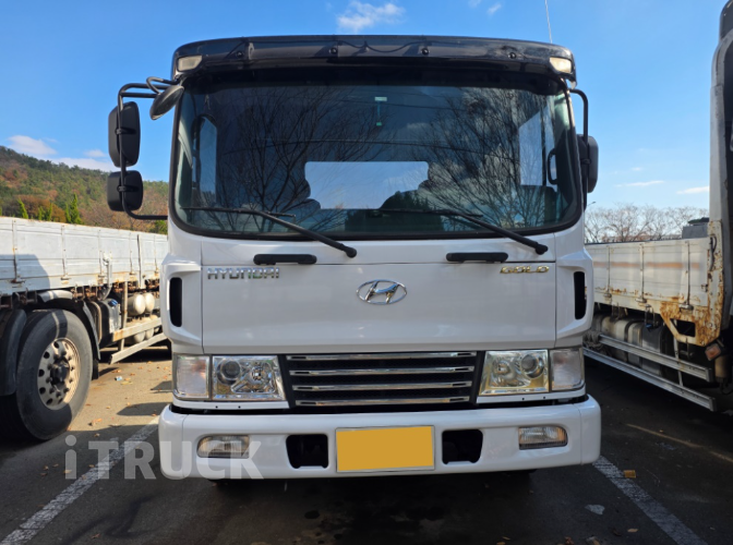 현대 메가트럭 250 단바리 카고 5톤 수동 1