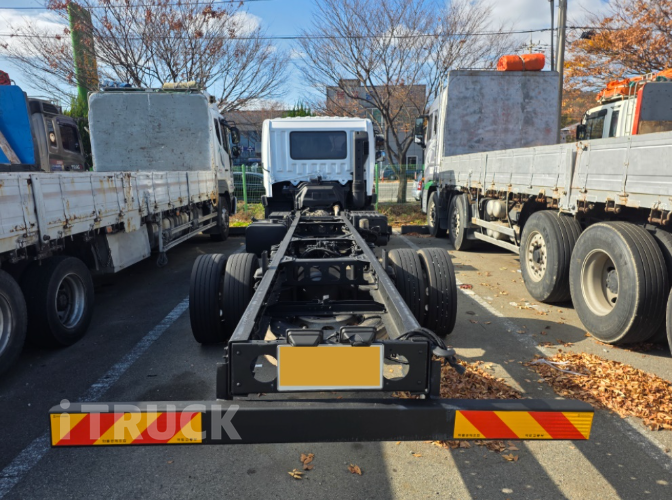 현대 메가트럭 250 단바리 카고 5톤 수동 3