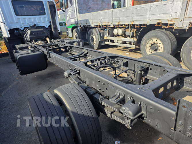 현대 메가트럭 250 단바리 카고 5톤 수동 4