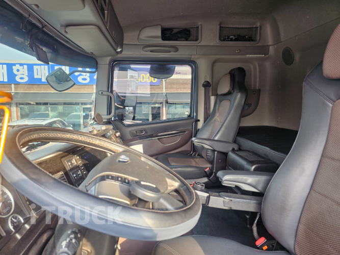 타타대우 프리마 고하중 560 앞축 카고 25톤 오토 7