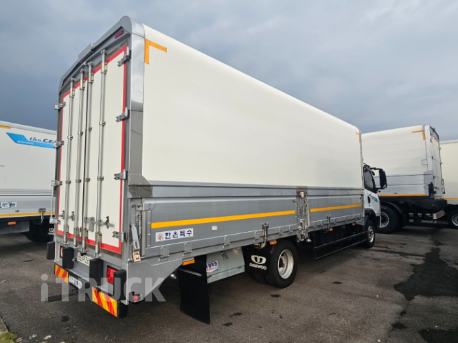 타타대우 더쎈 3톤 광폭 윙바디 3