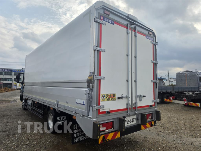 타타대우 더쎈 4톤 광폭 윙바디 숏캡(일반캡, 표준캡) 5