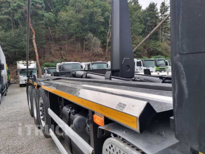 현대 트라고 암롤 540 24톤 오토 앞축 8