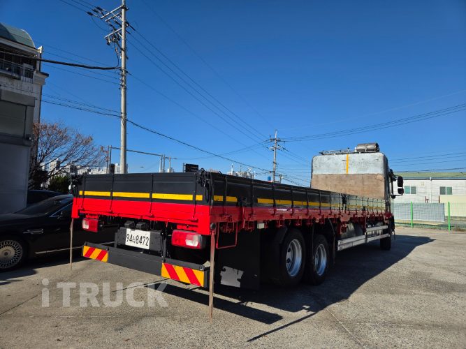 현대 메가트럭 325 후축 카고 8.5톤 수동 3