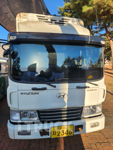 현대 메가트럭 250 후축 냉장윙 5톤 수동 1