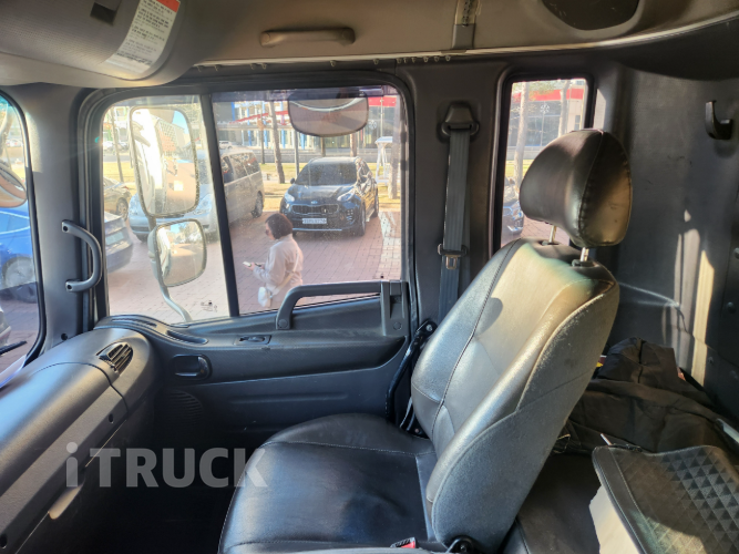 현대 메가트럭 250 후축 윙바디 5톤 수동 5