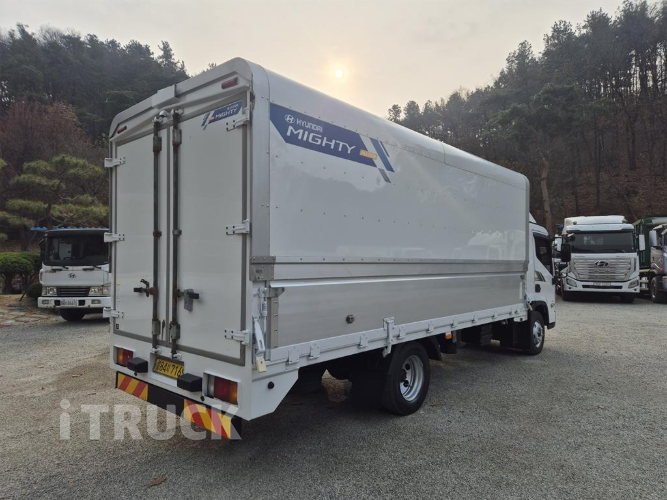 현대 올뉴마이티 3.5톤 윙바디 슈퍼캡 3