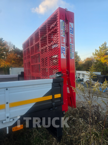 현대 메가트럭 250 앞축 카고 4.5톤 수동 4