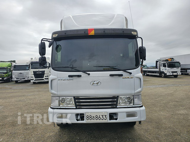 현대 메가트럭 250 후축 윙바디 4.5톤 수동 1