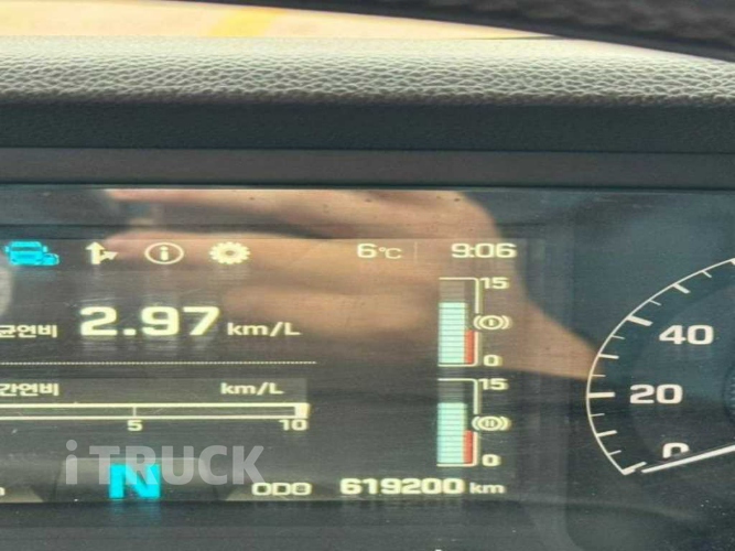 현대 트라고엑시언트 520 후축 윙바디 25.5톤 오토 리타더 4