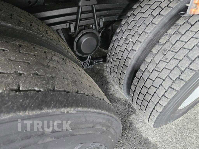 현대 트라고엑시언트 520 후축 윙바디 25.5톤 오토 리타더 12