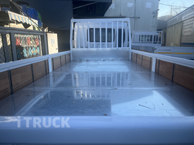 현대 메가트럭 250 단바리 카고 4.5톤 수동 5