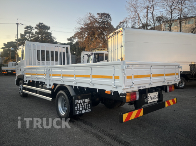 현대 메가트럭 250 단바리 카고 4.5톤 수동 3