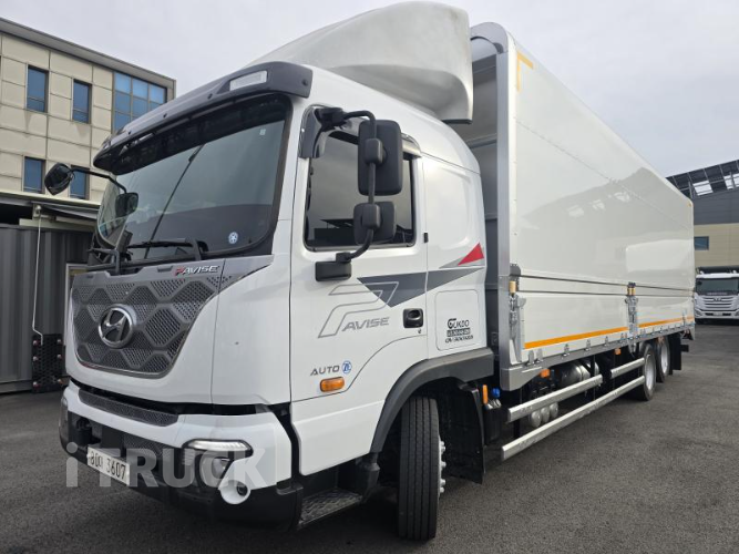 현대 파비스 300 후축 윙바디 8.5톤 오토 1