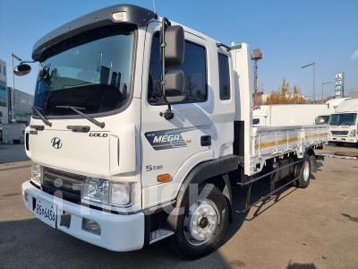 현대 메가트럭 270 단바리 카고 4.5톤 수동 1