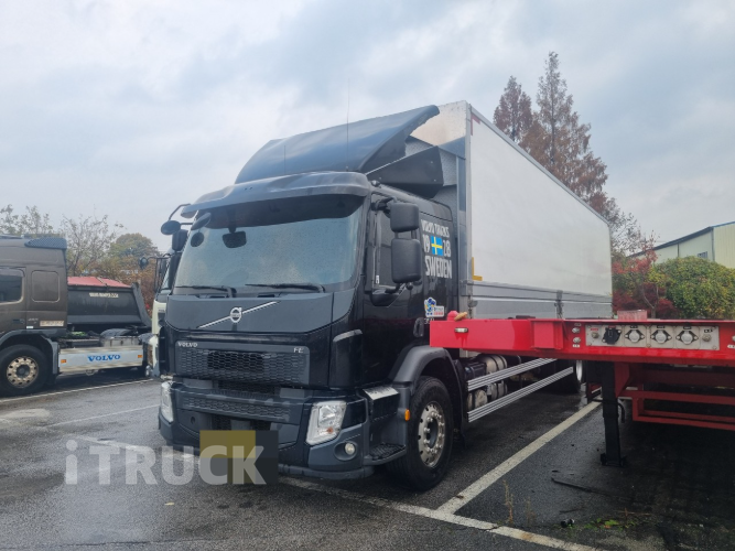 볼보 FE 350 후축 윙바디 8.5톤 오토