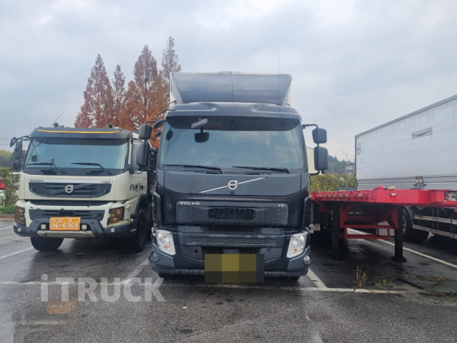 볼보 FE 350 후축 윙바디 8.5톤 오토 1