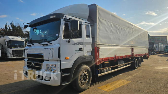 현대 메가트럭 와이드캡 300 후축 윙바디 6.5톤 오토