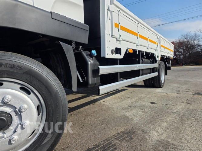 현대 메가트럭 280 단바리 카고 5톤 수동 18