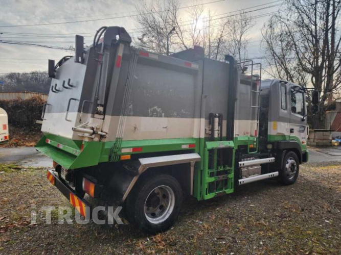 현대 음식물차 메가트럭 8.6톤 3