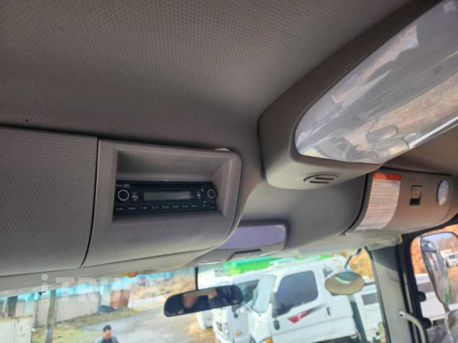 현대 음식물차 메가트럭 8.6톤 8