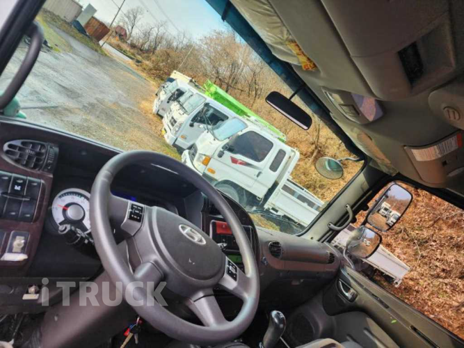 현대 음식물차 메가트럭 8.6톤 4