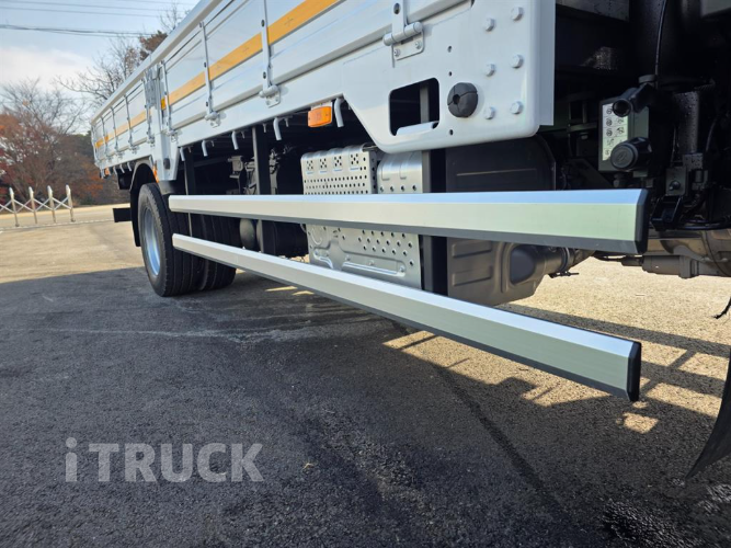 현대 메가트럭 280 단바리 카고 4.5톤 수동 17