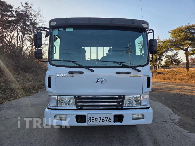 현대 메가트럭 270 단바리 카고 5톤 수동 1