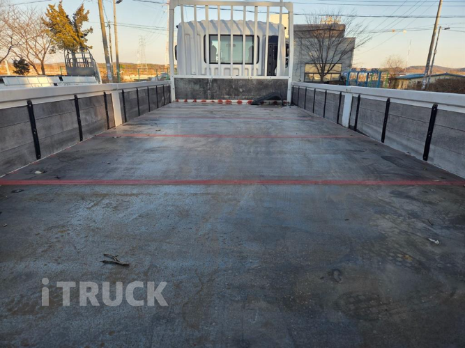 현대 메가트럭 270 단바리 카고 5톤 수동 6