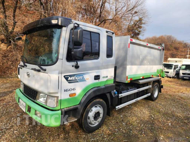 현대 음식물차 메가트럭 5톤 2