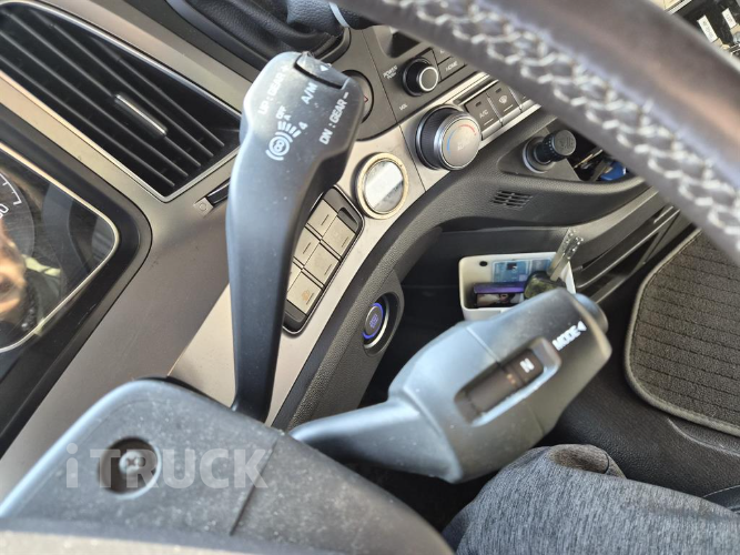 현대 트라고엑시언트 후축 상승윙바디 19톤 오토 11