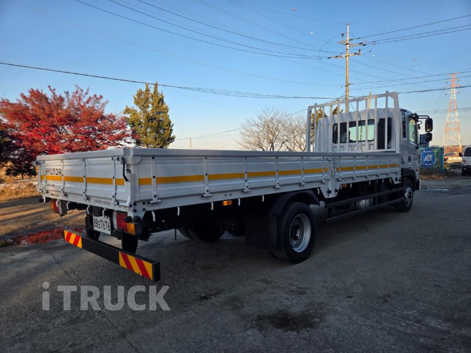 현대 메가트럭 270 단바리 카고 5톤 수동 3