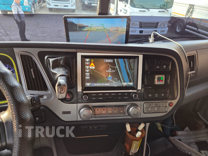 현대 메가트럭 300 앞축 카고 7.5톤 오토 9