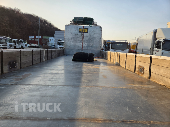 현대 메가트럭 300 앞축 카고 7.5톤 오토 11