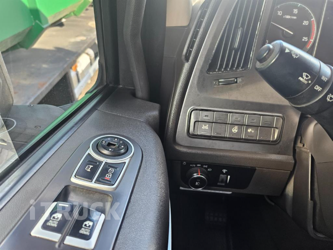 현대 엑시언트 암롤 520 24톤 수동 앞축 7