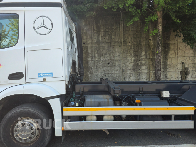 벤츠 아록스 428 후축 카고 20.9톤 오토 8