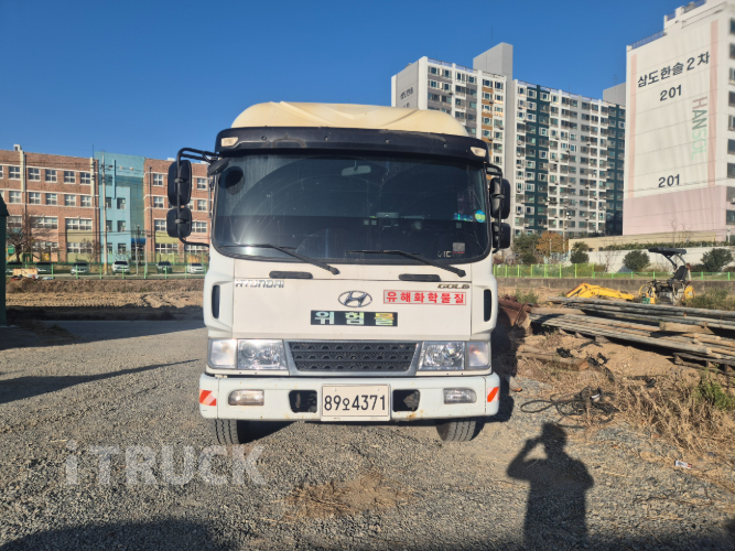 현대 메가트럭 280 앞축 카고 4.5톤 수동 2
