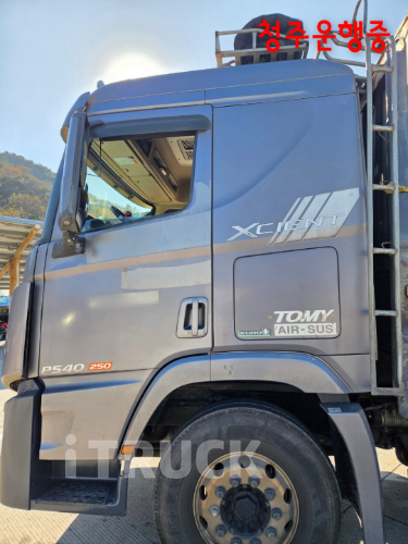 현대 엑시언트 540 단바리 카고 25톤 오토 1