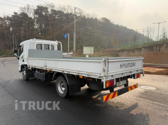 현대 올뉴마이티 3.5톤 카고 슈퍼캡 4