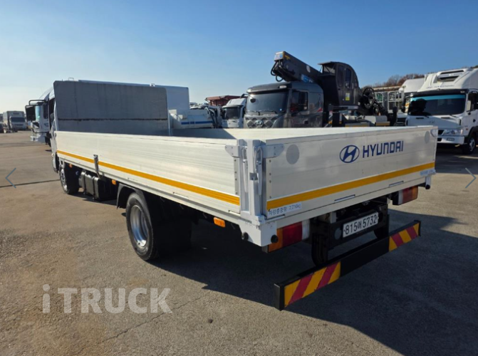 현대 마이티와이드 3.5톤 광폭 카고 슈퍼캡 3