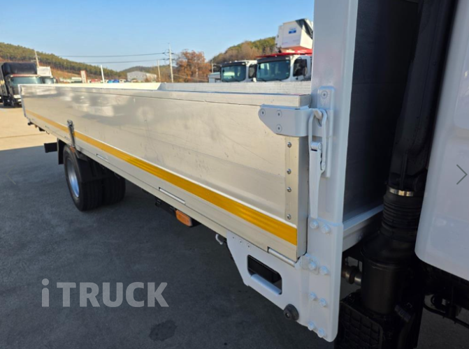 현대 마이티와이드 3.5톤 광폭 카고 슈퍼캡 7